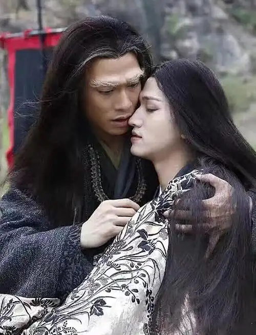 说到单春秋,我们就会想到杀阡陌,虽是一个反派角色,但网友都觉得他很