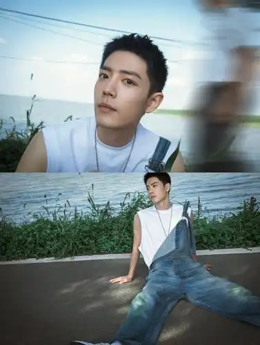 肖战生日晒出最新写真,是那个会和"狗尾巴"草拍照的阳光肖战啊