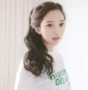 女生演出场合中 梳什么样的发型漂亮必知的舞台假发发型 - 发型设计