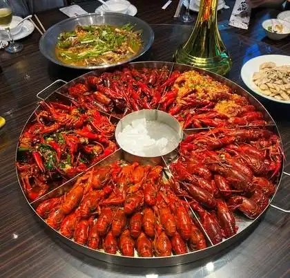 【摄影:申庚振 记者】