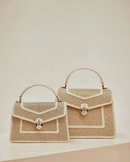 时尚媒体 | 宝格丽皮具:夏日意式绮境 | 广州时尚媒体 集团 传媒