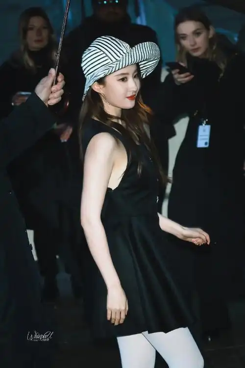 刘亦菲秀场造型##刘亦菲巴黎时装周##刘亦菲下班后状态##刘亦破