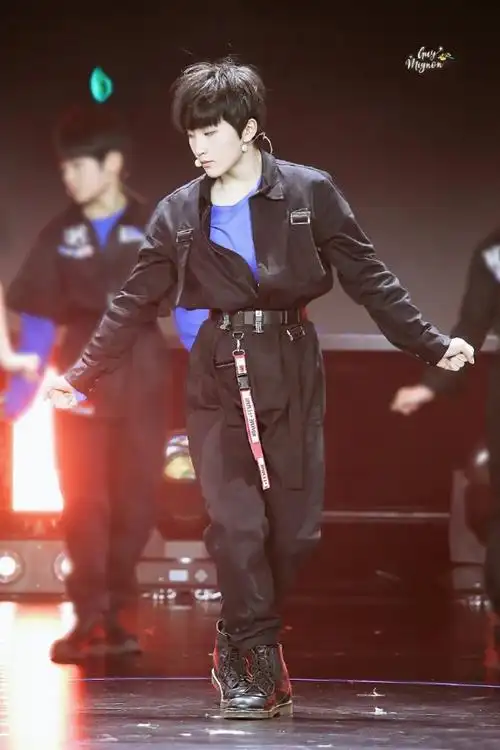 【赵冠羽】舞台