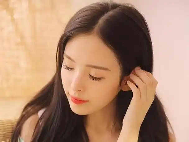 女人皮肤好要靠"养",想要使皮肤变细腻,白皙,教你这3招