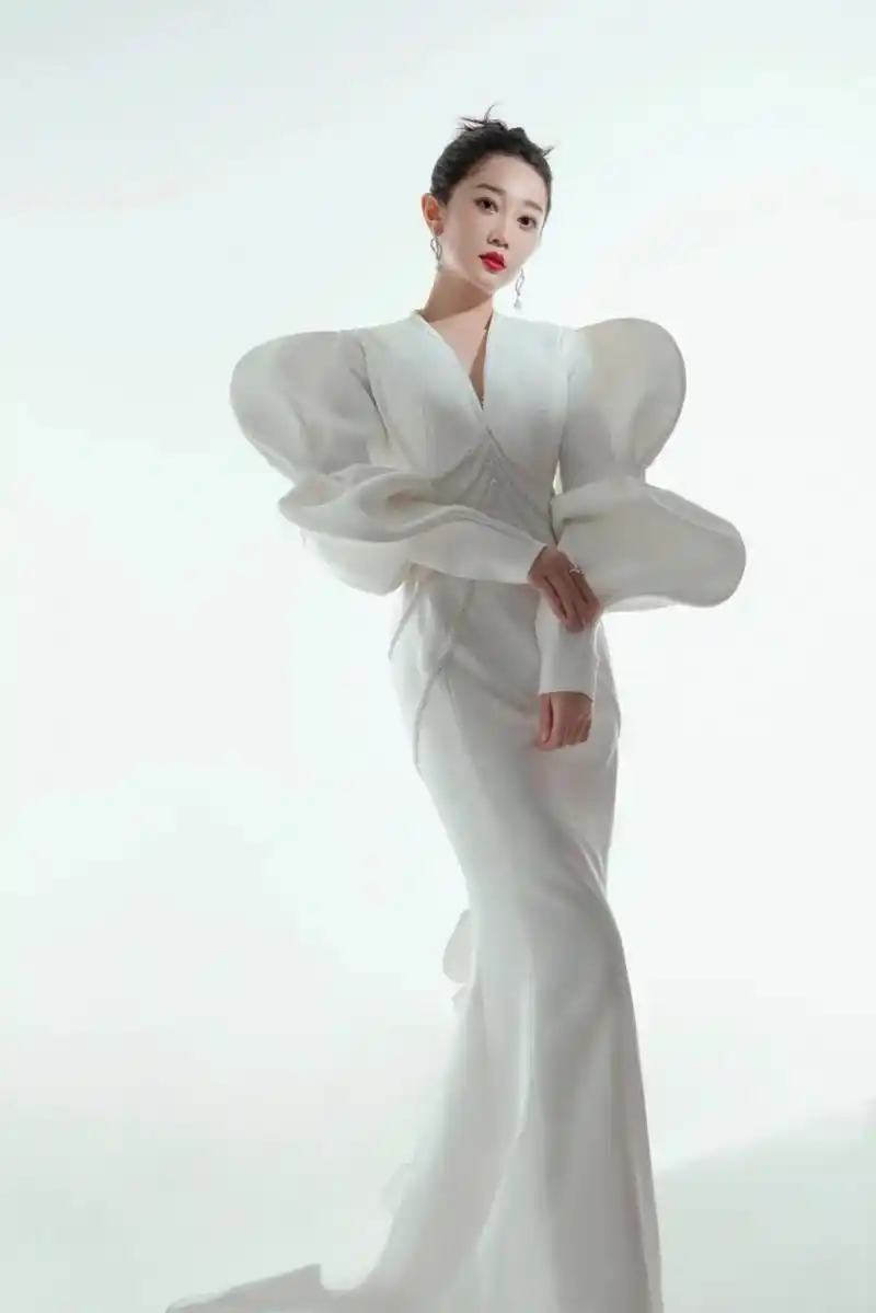 陈嘉男,1993年9月24日出生于辽宁省大连市,中国内地女演员,毕业于中央