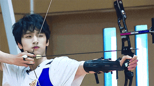 看严浩翔四次射箭真的感受到追养成系的无限快乐