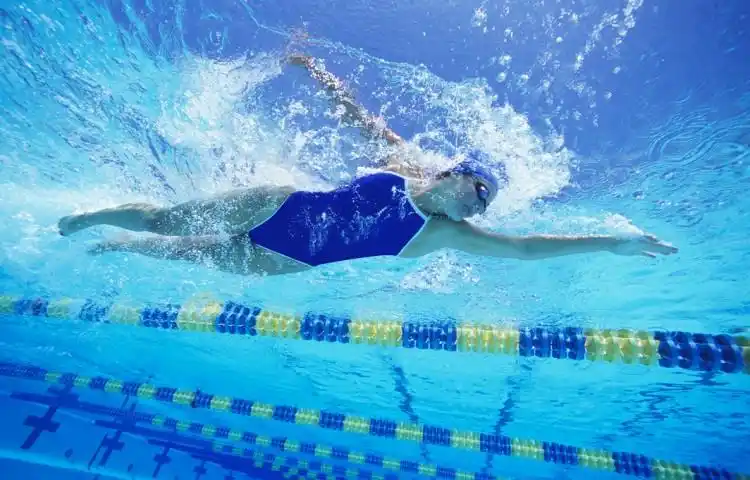 游泳也许能帮你!