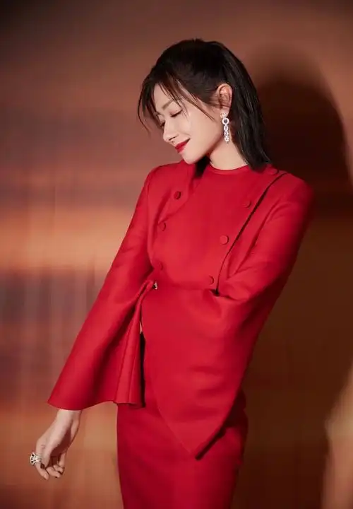 万茜与新裤子二度合作迷人的你果然很迷人