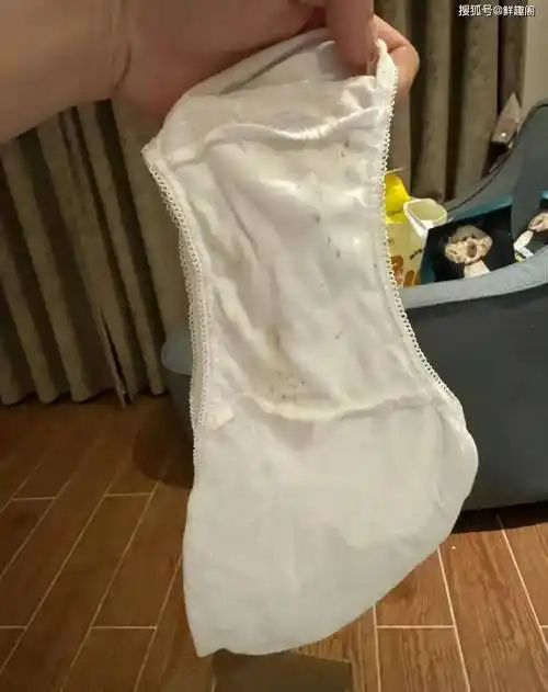 女子买一次性内裤发现有不明污渍,客服只赔10块钱,评论区笑翻了