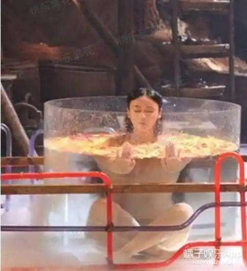 沈梦辰洗澡运功大戏竟然是用加湿器!影视剧里骗人的把戏也太多