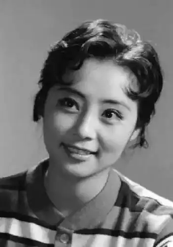 80年代著名演员庞敏:银幕上的"女特务",生活中的贤惠妻子