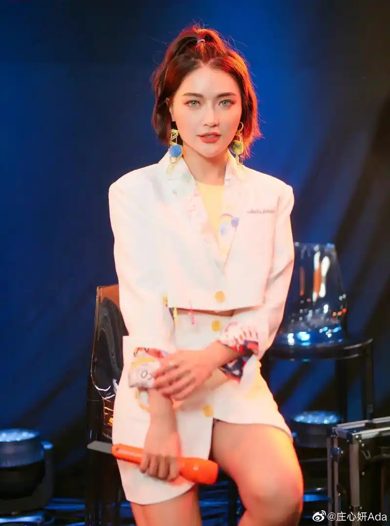 庄心妍7715 上新图喽91 91  《两个人的回忆一个人过》  - 抖