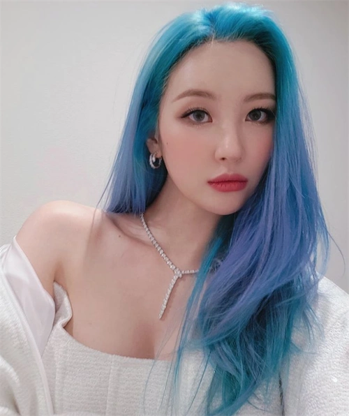 2022发色推荐:璀璨星空蓝