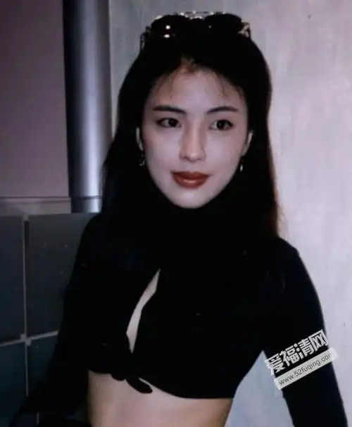 张学友老婆年轻时惊为天人难怪张学友对她一见钟情不离不弃