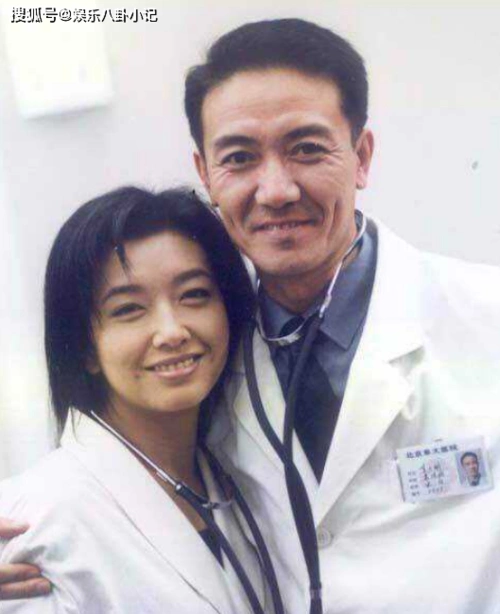 原创53岁江珊的老公近照曝光原来是他比前任靳东还帅