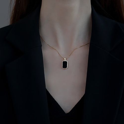 vzvp方牌毛衣项链女流行百搭高冷气质新款小众设计锁骨链感简约颈链