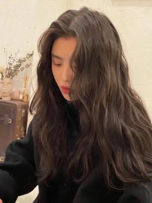 长发女孩子一定要尝试的卷发