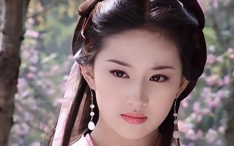 刘亦菲的王语嫣,连金庸先生都赞不绝口