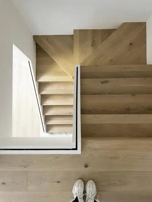 有必要吗楼梯转角都设计的这么好看