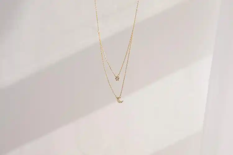 ins风冷淡风项链颈链拍摄 静物产品拍摄 银饰品首饰