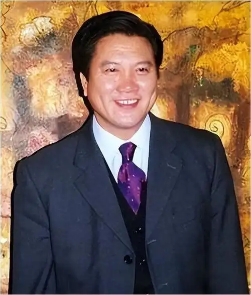 香港老牌男神近照有人七十多岁还神采奕奕有人60岁老态尽显