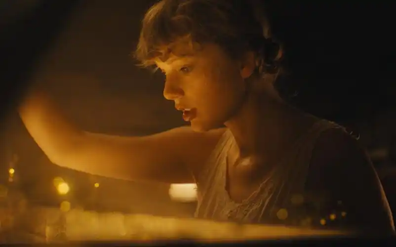 霉霉taylorswift新专folklore首单cardiganmv正式释出