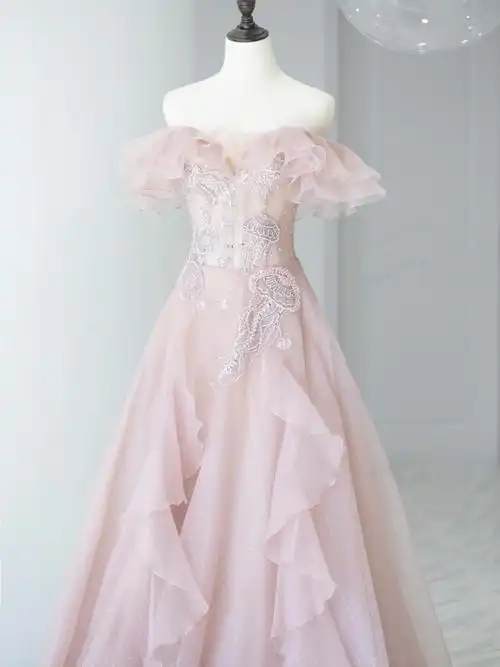 宛如02仙女姐姐下凡樱花粉温柔系礼服