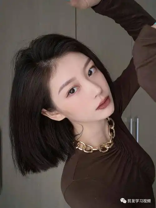 2021流行免打理网红"一刀切"短发(100款)_齐刘海