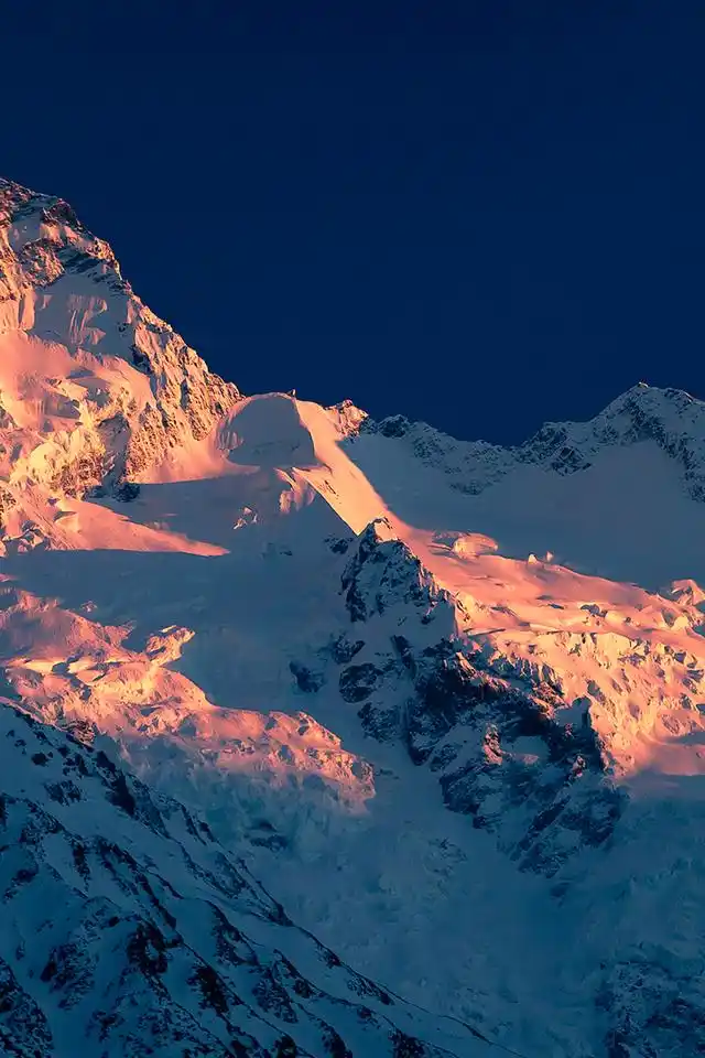 巍峨的山峰高清手机壁纸下载第三辑