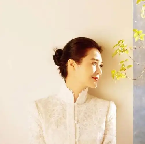 邓英和男演员(邓英作为演员太低调了从没见她炒作自己) - 品度娱乐