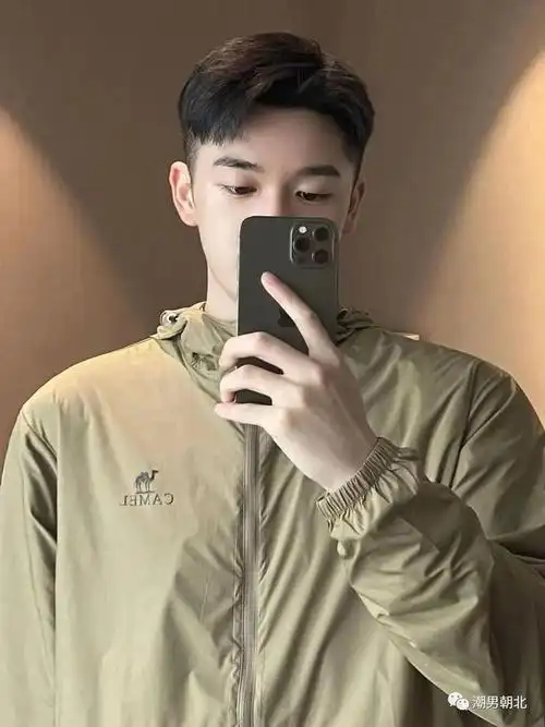 男生还剪盖盖头这3款发型超帅气学生党上班族都适合