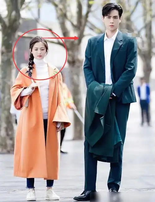 陈钰琪和沈月一个身高和188胡一天同框这身高差粉丝看醉了