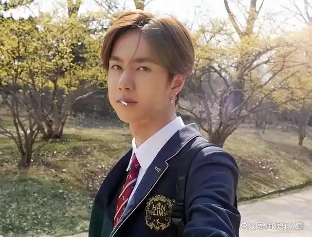 口碑爆棚这一次凭借追风者王一博终于证明了自己