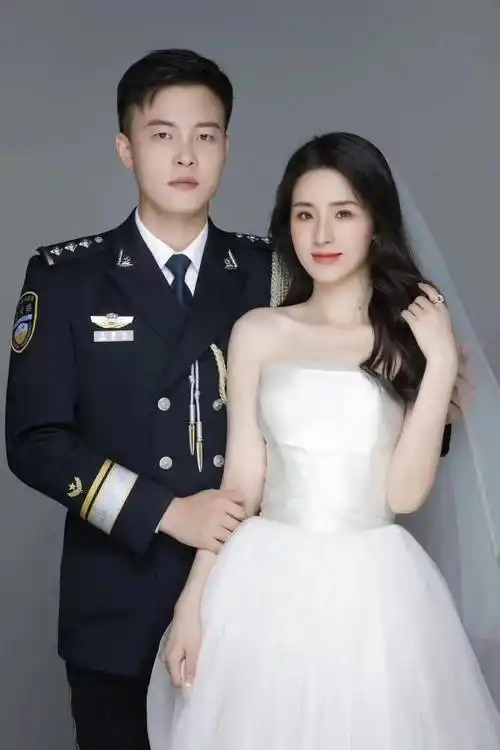 我们结婚啦!_工作_警嫂_警服