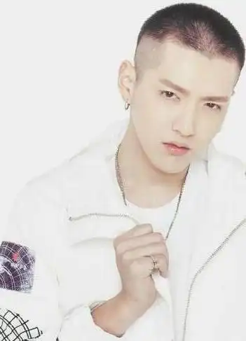 吴亦凡寸头发型合集 帅爆了我的弟