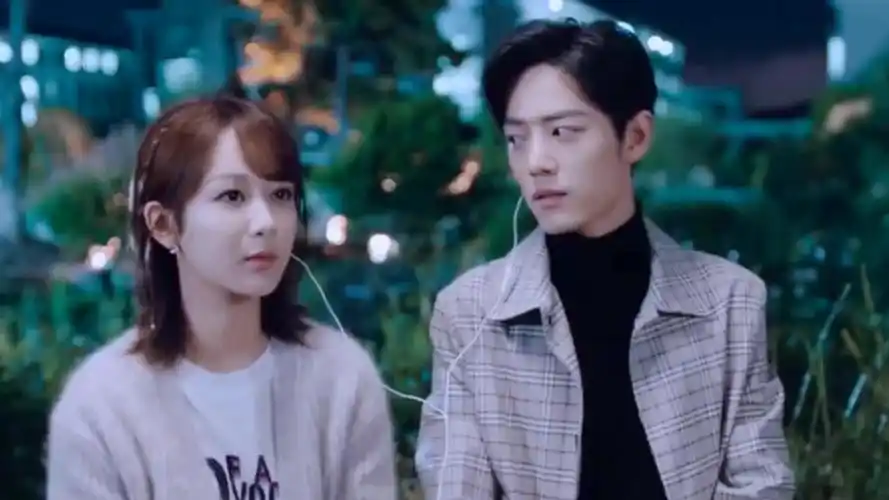 杨紫合作过的男演员基本老干部形象,例如成毅及肖战等实力派男神