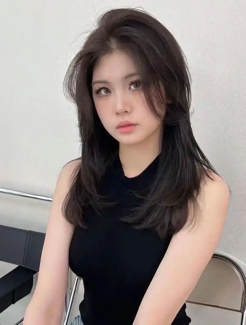 修饰脸型又吸睛穿衣也百搭国字脸适配的发