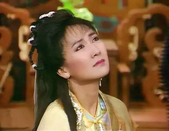 除了小青,陈美琪年轻时候还有三个古装角色,一个比一个美