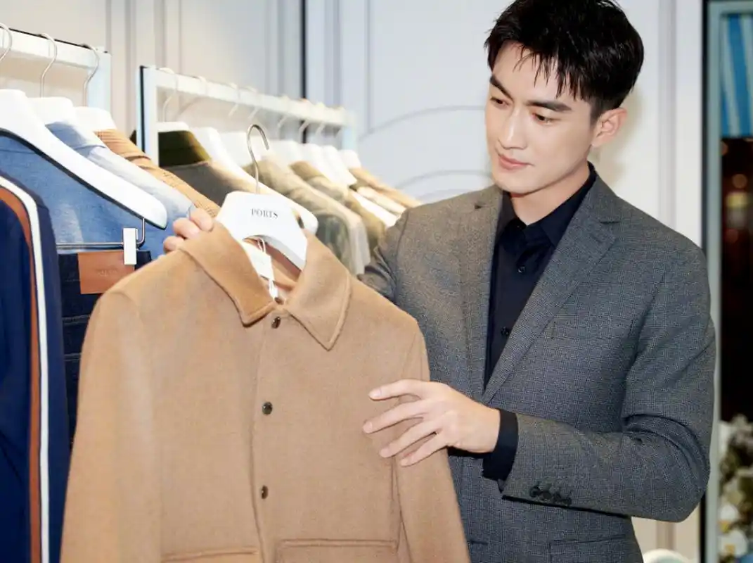 林更新穿上西装本色出演成功人士,太帅了 #林更新西装#