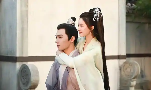 杨洋跟王楚然的恋爱瓜扯出六位绯闻女友贾士凯又当红娘