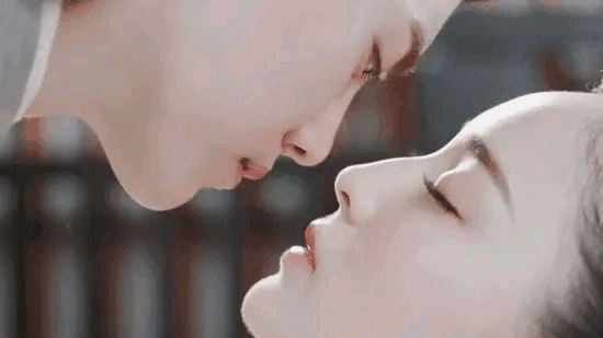 鹿晗吻戏进步大,哭戏堪比易烊千玺,终于从偶像转型成为演员