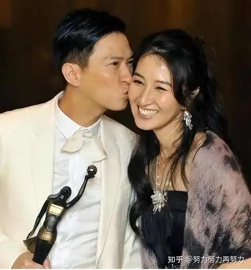 张家辉深情爆料梦中惊魂关咏荷抛弃他他却用泪水挽留