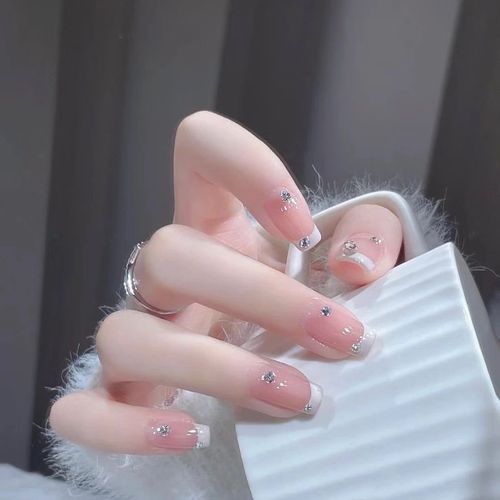 手工穿戴甲纯欲简约款学生党显白减龄气质款成品美甲贴片