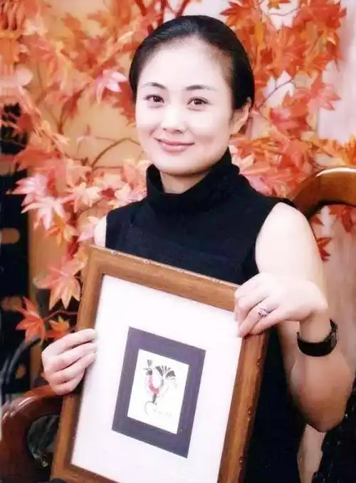 人生赢家韩美林:3次婚姻失败,65岁娶小28岁新欢,82岁做爸爸