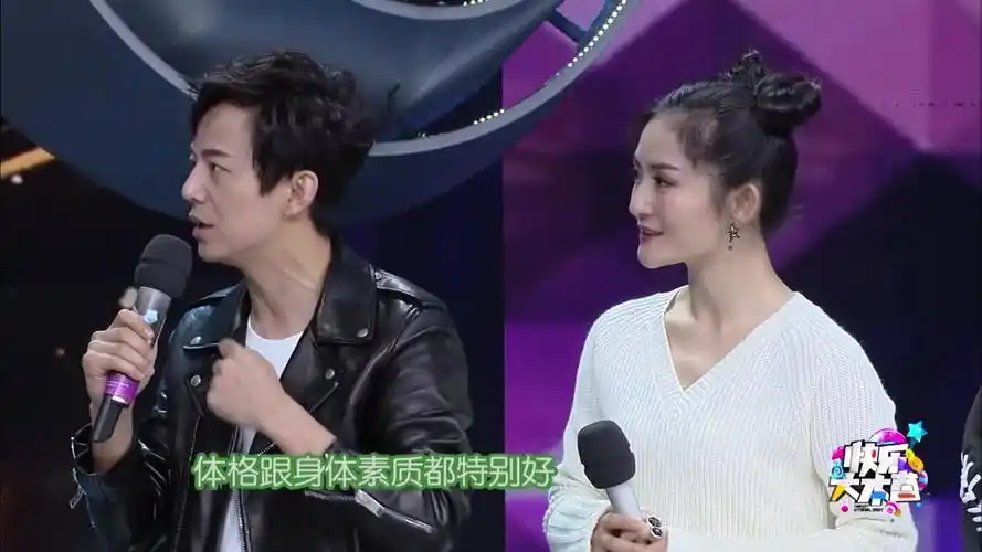 快本:谁才是真正的腿精,杨幂张蓝心站一块一目了然,望眼欲穿!