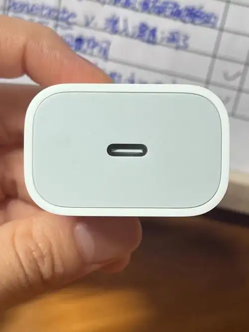 苹果充电器真假