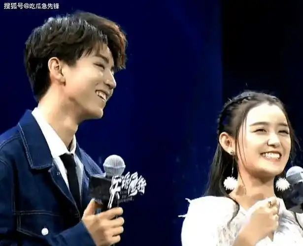王俊凯蒋依依谈了几年?于正喜欢许凯?_cp_新歌_成绩