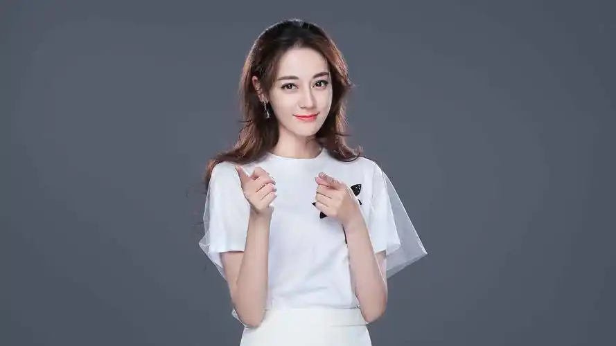 明星美图秀--迪丽热巴021|迪丽热巴|美图|明星_新浪新闻