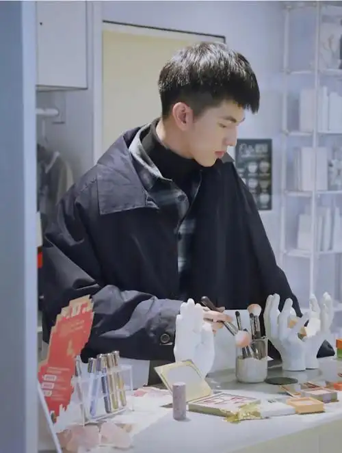 男生发型 | 这个发型真的适合学生党78—碎锅盖发型简单吹干后再