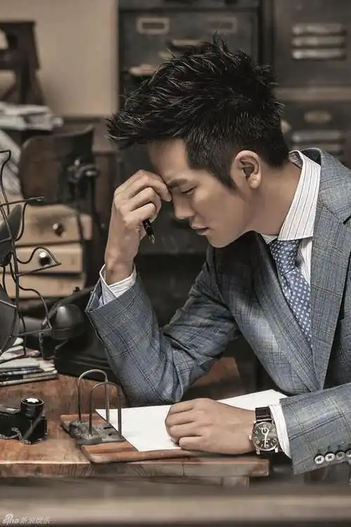 国民大白张晓龙霸道总裁